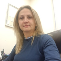 Laura Szuhai