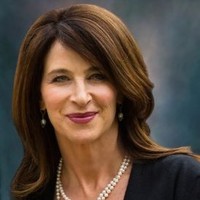 Julie Yanow