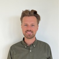 Sam West