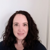 Melody Kinniburgh, Ea