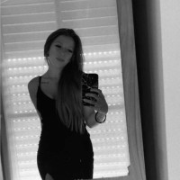 Shari Hofmans