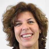 Esther De Waal