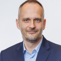 Peter Zilinek, Cfa