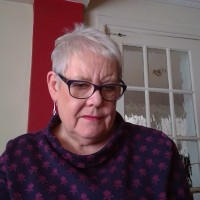 Linda Kemp