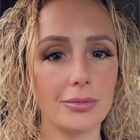 Rhiannon Singer