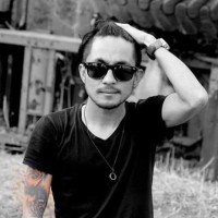 Roshan Bom