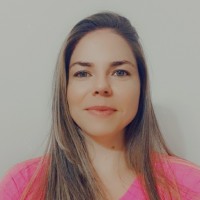 Débora Magarian Cardoso Freitas