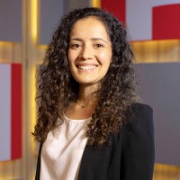 Diana Briceño Puentes, Cfa