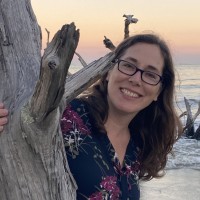 Laura Newton, Mba