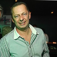 T.Aron self-garage