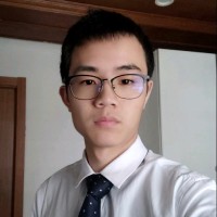 黄亚伟