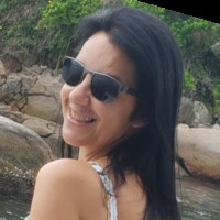 Leandra Bastos