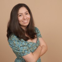 Crystal Pineda, Ma
