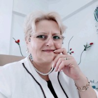 Remziye Sönmezay