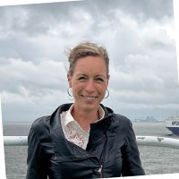 Anneke Biemold