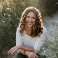 Anna Coates