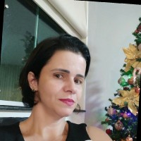 Daniele de Oliveira Mariano