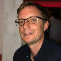 Stephen Holmes