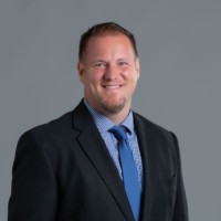Eric Schmitt, Mai