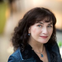 Anya Niewierra