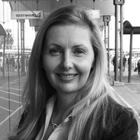 Caroline Hofman