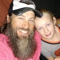 Travis Oakes