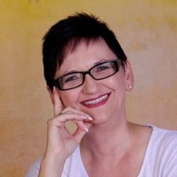 Elke Schroeder