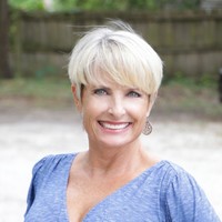 Lisa Holaday