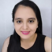 Elena Flores