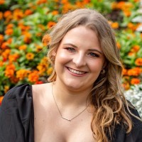 Julia Dean