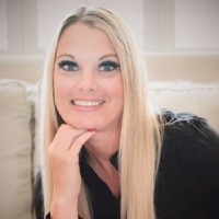 Gina Spalding, Ea