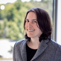 Lynne Sabourin, Eit