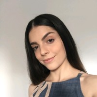 Alicia Deunizio De Azevedo
