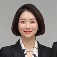 Cecilia (Hyangjoo) Oh