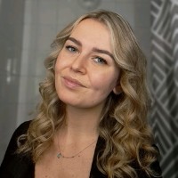 Anouk Veenstra