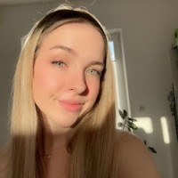Alina S.