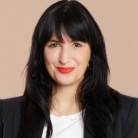 Sara UrbainczykSara Urbainczyk is an Influencer