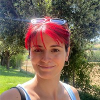 LARA LEONI