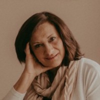 Monique Salinas PhD MIND MEETS MUSIC