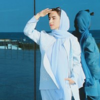 mona akbari