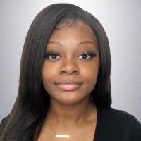 Vania J.