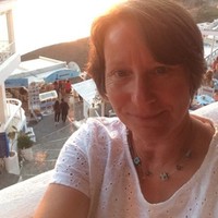 Gillian Bowes