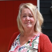 Esther Schreuder