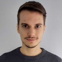 Péter Csatári