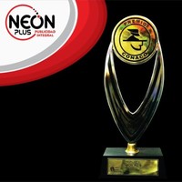 NEÓN PLUS