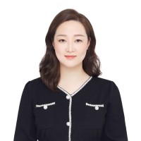 Julia Yang