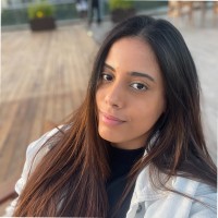 Tayane Mello