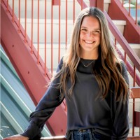 Julianne Tooyserkani