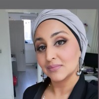 Sophie Khan