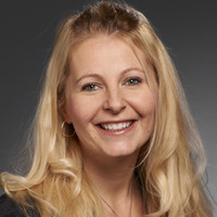 Suzanne Lahr
